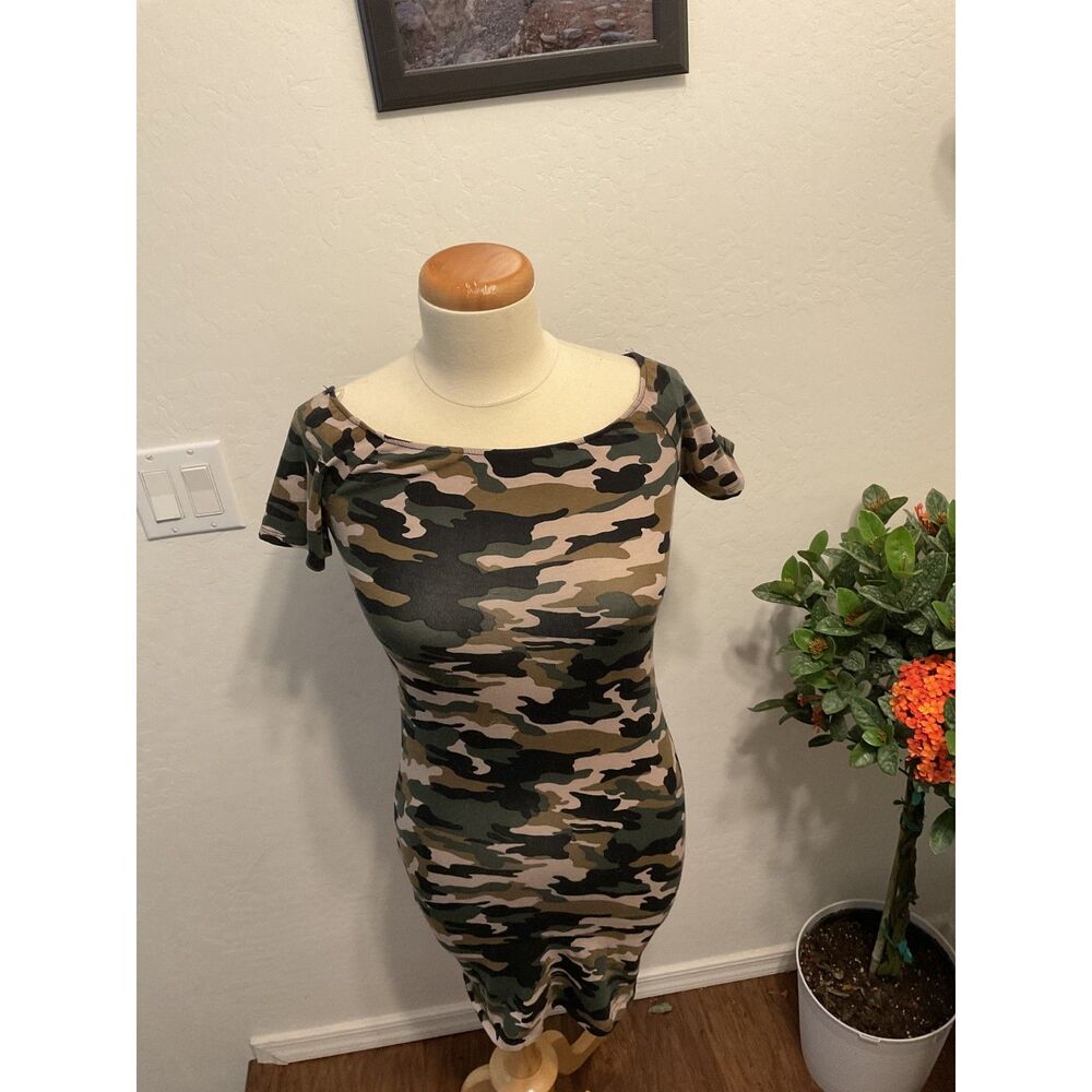 Chic Camo Bodycon Mini Dress
